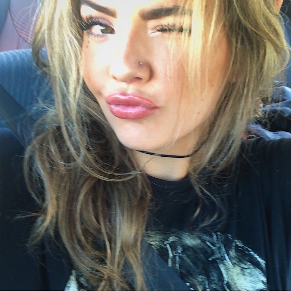 Meet your Posher, Annalee